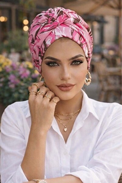 Aişe tesettür Καπέλο με ροζ σχέδιο σε σκόνη και στριφτή ταινία