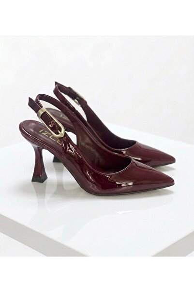 İZCE MODA Γυναικείες γόβες με μυτερό λουράκι στον αστράγαλο από λουστρίνι μπο...