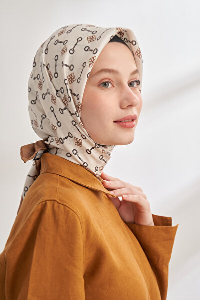 ARMANDA Chain Desen Twill Silk Scarf - Camel