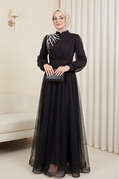 Modamorfo Βραδινό φόρεμα από τούλι με ντραπέ και πέτρινη λεπτομέρεια στο μπρο...