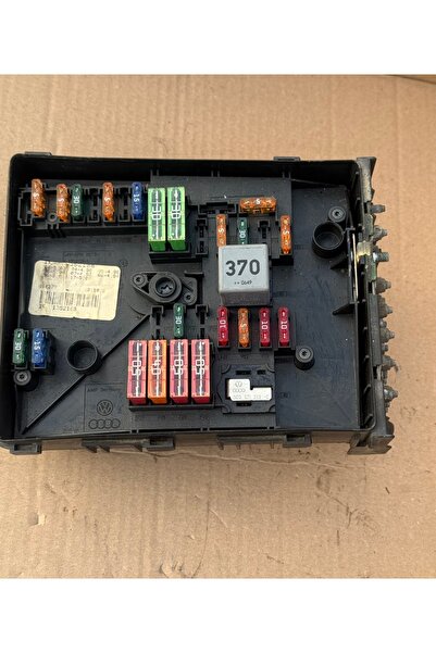 Volkswagen Jetta Πίνακας ασφαλειών Volkswagen Golf 5 Jetta Octavia 1k0937125a