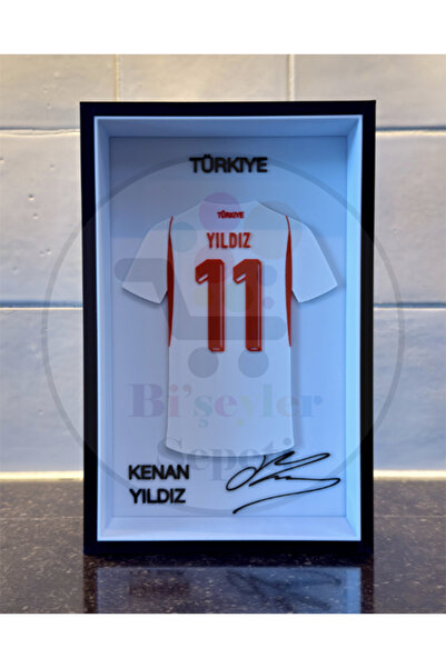 Bi'şeyler Sepeti Kenan Yıldız - Türkiye - Forma İmzalı Çerçeve Hediyelik 14x2...