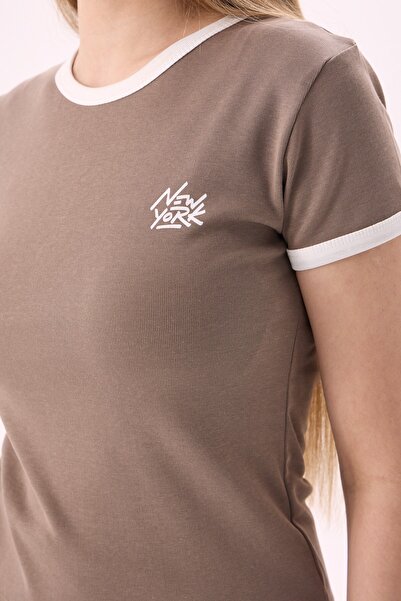 CrepTekstil Γυναικείο T-Shirt Crep με στάμπα Νέας Υόρκης και λεπτή γραμμή σε ...