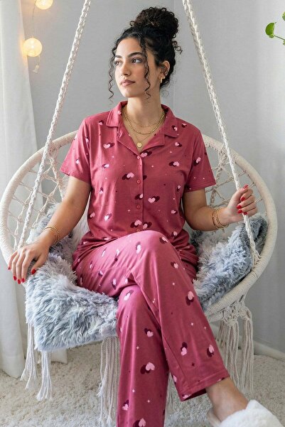 Niket Life قميص نسائي بنقشة قلب وأكمام قصيرة وطية صدر وطقم بيجامة من قماش ميل...
