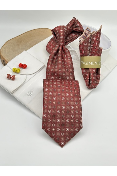Gutiero Classic Tie with Red Patterned Handkerchief