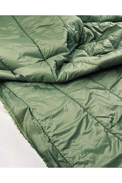 Kumaş Parça Yeşil Renkte Montluk Kapitone Kumaş 130x250cm