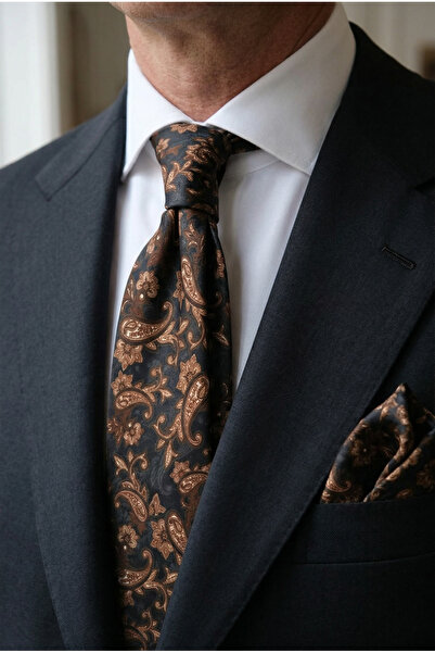 CROATE Μαύρη γραβάτα από τεχνητό μετάξι με σχέδιο Paisley, εμπνευσμένη από το...