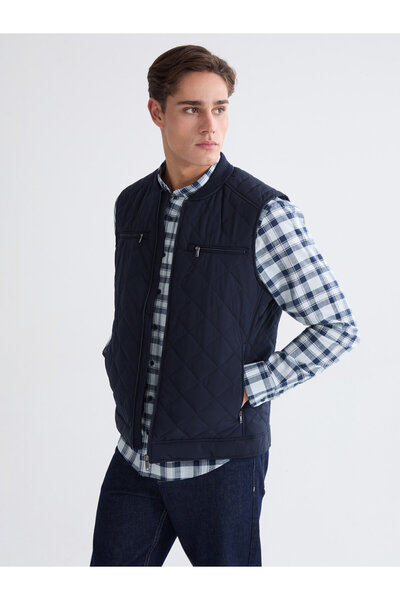 LC Waikiki Classic Fit College Collar Men's Vest