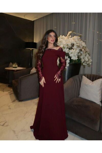 Mira A soft and elegant evening dress, the material is barbie lace, very beautiful and sophisticated