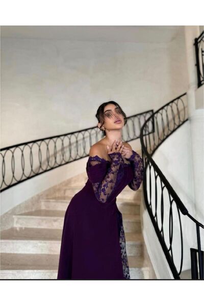 Mira A very soft evening dress from the inside and the outside is a stretchy material with soft and prominent lace
