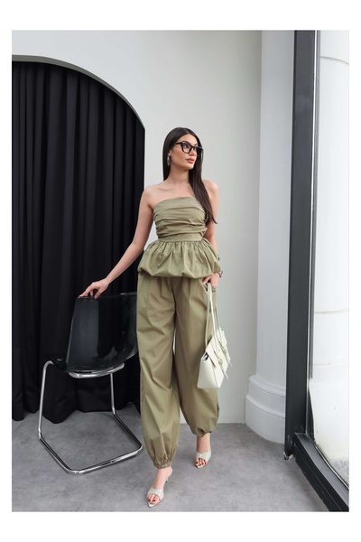 ESRAHELVACI Σετ δύο τεμαχίων στράπλες με φαρδιά γραμμή