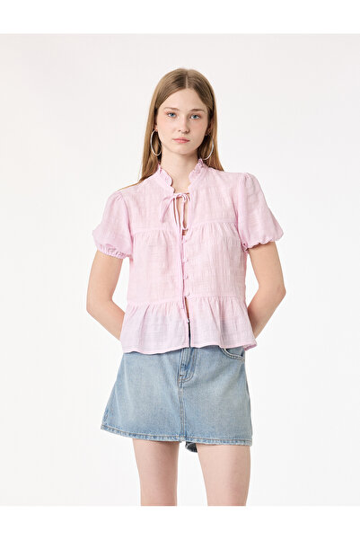 Koton Βαμβακερή μπλούζα με κουμπιά και δεμένο γιακά, κοντά μανίκια μπαλόνι