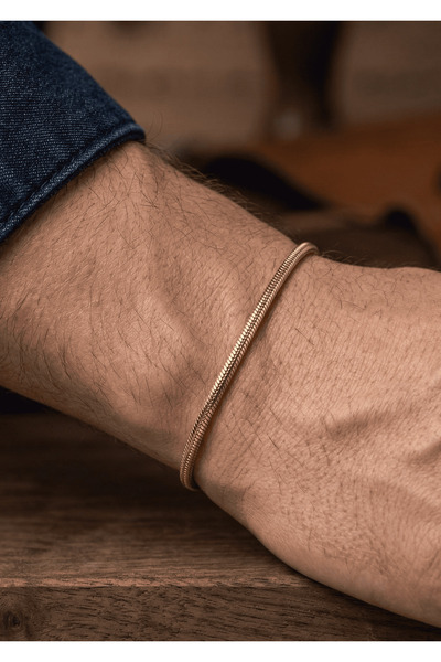 Duke Nickle سوار رجالي من الفولاذ ذو اللون الذهبي بسلسلة رفيعة وتصميم عصري