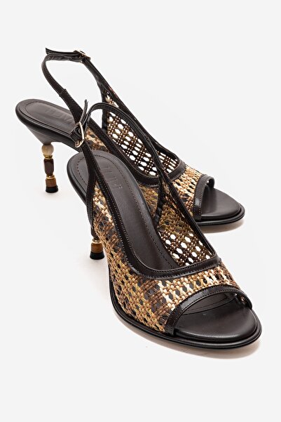 LuviShoes Γυναικεία πλεκτά παπούτσια με τακούνι και χάντρες SOVEN σε καφέ χρώμα