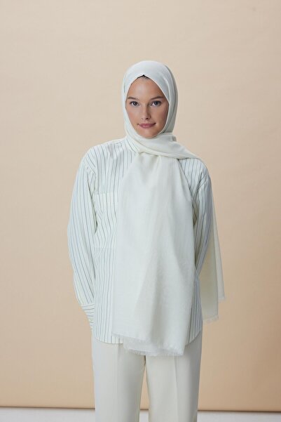 Maisa Μεταξωτό σάλι από Τζέιντ Τζακάρ Μοντάλ