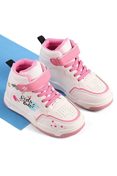 Cute Walk by Babyhug حذاء رياضي برباط فيلكرو وتفاصيل دانتيل وطباعة Girls Rule...
