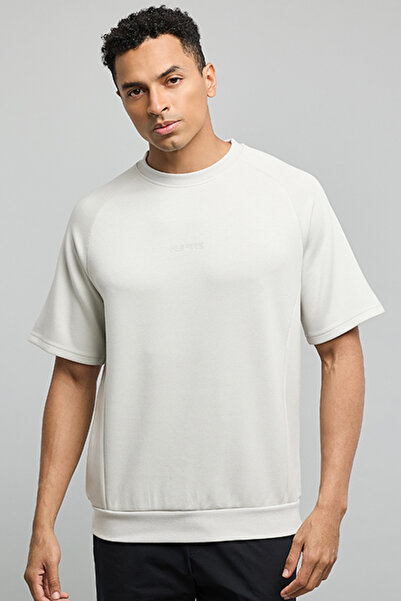 R&B Embroidery Detail T-Shirt with Crew Neck and Short Sleeves