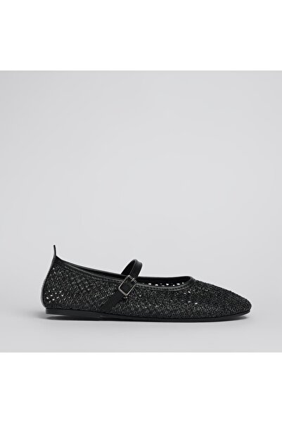 SHOELUKS Delikli Hasır Siyah Kadın Babet