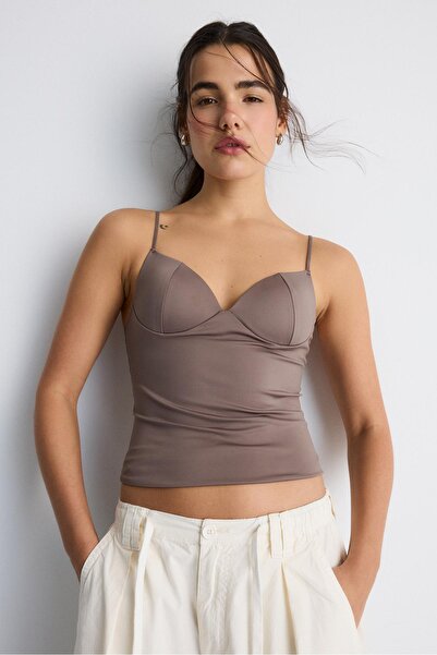 Stradivarius Korse tarzı top
