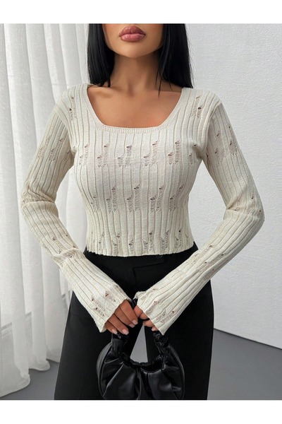 Yırtmaçlı Dekolteli Crop Triko Kazak