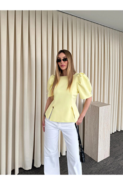 Laluvia Κίτρινη μπλούζα με λεπτομέρεια από πέρλες και φιόγκο - 5001