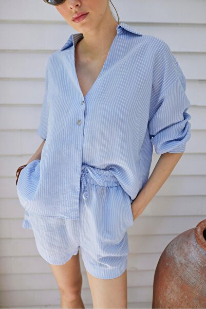 Ecenin Favorileri Γυναικείο σορτς μπλε και λευκό ριγέ