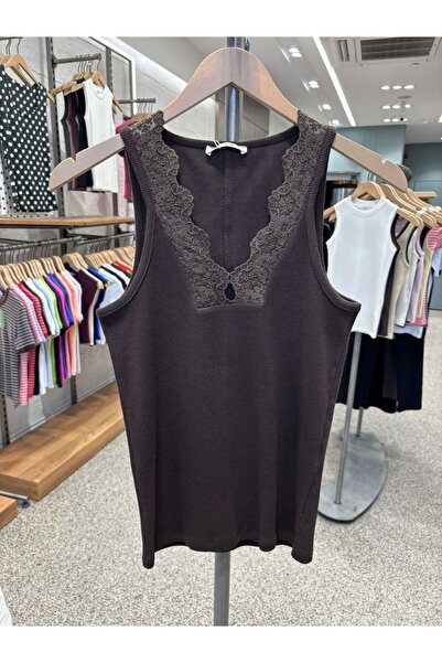 IŞILDA FASHION Δαντελένια μπλούζα με λαιμόκοψη Işılda