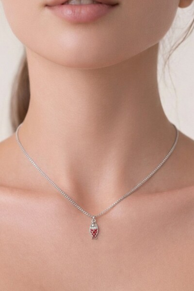 ATALYA ACCESSORY Balık Figürlü Taşlı Kolye – Minimal Kadın Kolye