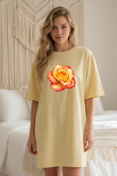 Frisson Elbisee Γυναικείο Κόκκινο Φόρεμα T-Shirt Oversize – Με στάμπα κίτρινο...