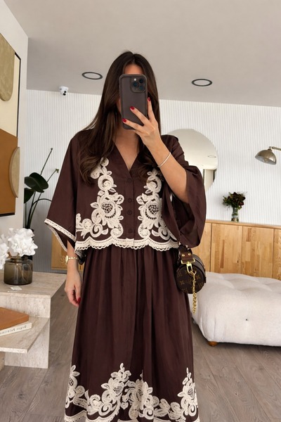 Lavanta Tekstil Καφέ Μπεζ Σετ Φούστας και Πουκαμίσου με Κεντητά Λουλούδια