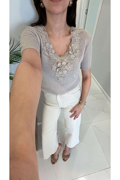 BİRCANÇİL Pollans Stone Collar Knitwear with Floral Embroidery Detail