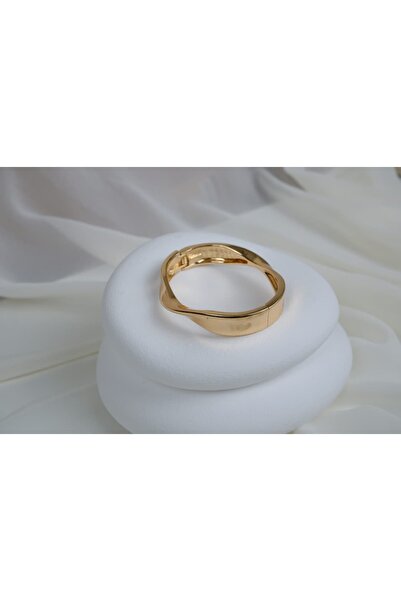 ATELİER TUĞBA Klpç095 Wave Form Gold Clamp