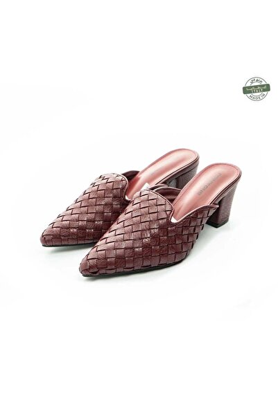 PointOne Classic Comfortable Heeled Shoe with Braided Design