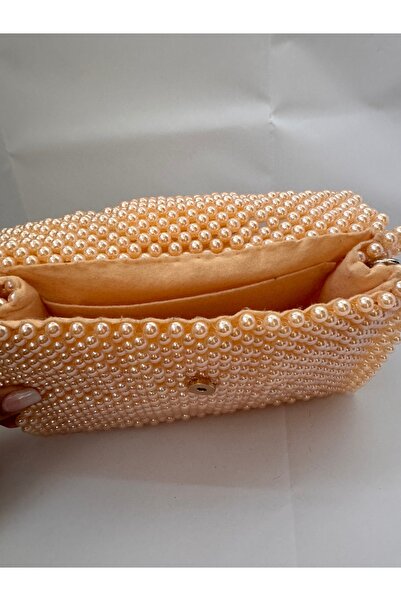 Forma Geantă Elegantă din Perle Crem – Model Soft Luxury Handbag