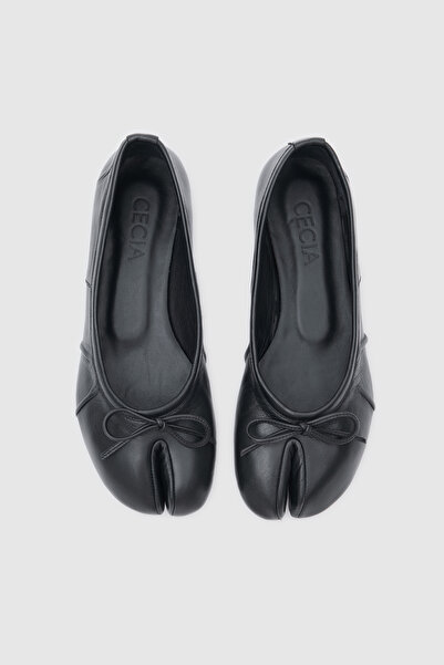 Cecia Tabi Ballet Flats Black
