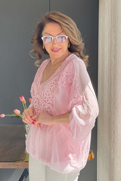 MİSLİNA BUTİK Dantelli Pul Detay İthal İpek Pembe Bluz