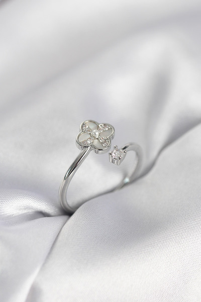Generic Brand Silver Color Zircon Stone Clover Model Women's Ring