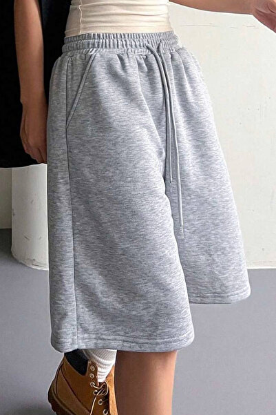 İlayda Toprak Elas Grey Oversize Άνετη Γραμμή, Ελαστική Μέση, Σορτς Μπέρμουντ...