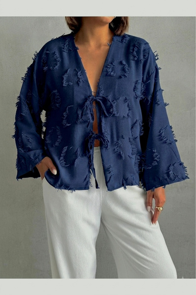 URİS Γυναικείο λινό πουκάμισο σε μπλε ναυτικό χρώμα με λεπτομέρεια φούντας κα...