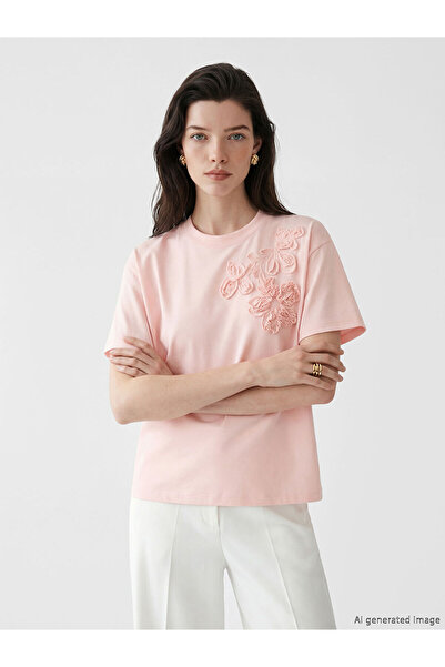 LC Waikiki NEVAVM Farkıyla LCW Comfort Ροζ Λουλουδάτο Απλικέ Μπλουζάκι Γυναικ...