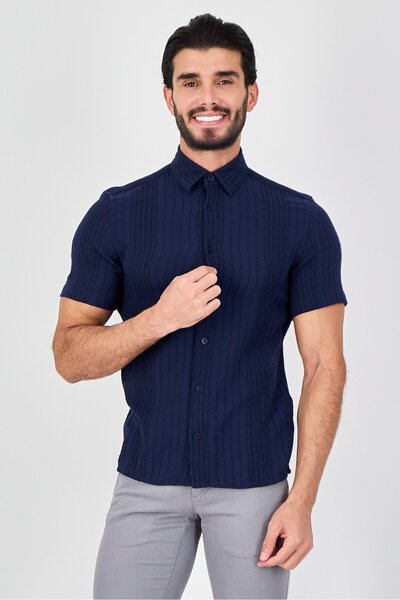 CELIO قميص رجالي كاجوال بأكمام قصيرة وقَصّة عادية، بنقشة مميزة، باللون الكحلي