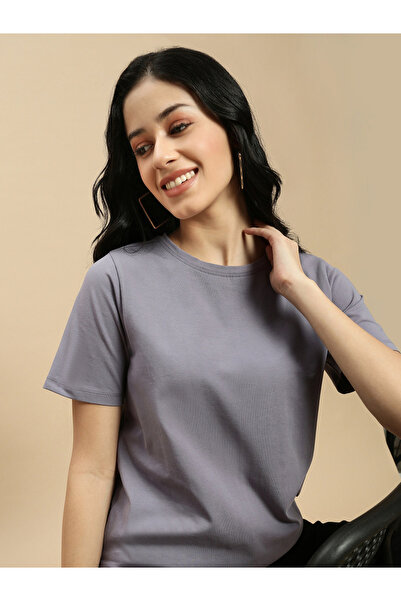 ECOLORE By Styli قميص رمادي سادة بأكمام قصيرة وتصميم عالي من الأمام ومنخفض من...