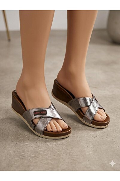 Pierre Cardin Γυναικείες παντόφλες με ορθοπεδική άνετη σόλα και χιαστί λουράκια