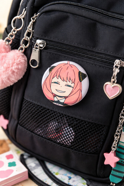 Fynbos Anya Anime Rozet 44 mm Metal Pin Genç Çanta Aksesuarı Sevimli Karakter...