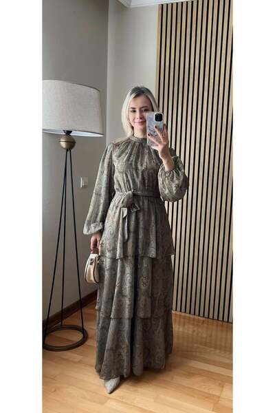 Cardella Φόρεμα σιφόν με βολάν και στρώσεις Lavinya, μακρύ φόρεμα με σχέδιο σ...