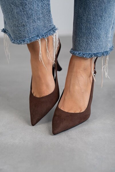 Scarpebutik Γυναικεία παπούτσια με τακούνι από καστόρι σε καφέ απόχρωση, με λ...