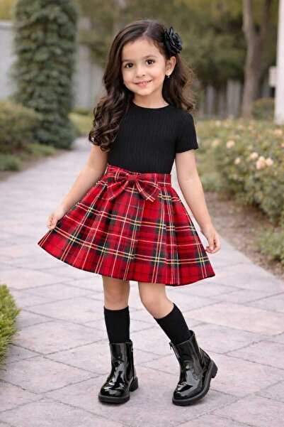 CINARIUM Girl's Short Sleeve T-Shirt and Plaid Skirt 2-Piece Set