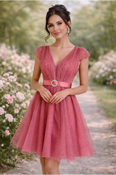 Divin store Κομψό φόρεμα από οργάντζα με πουά και λαιμόκοψη σε σχήμα V.