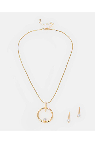 REDTAG Women Gold Necklace Set with Pearls Earrings