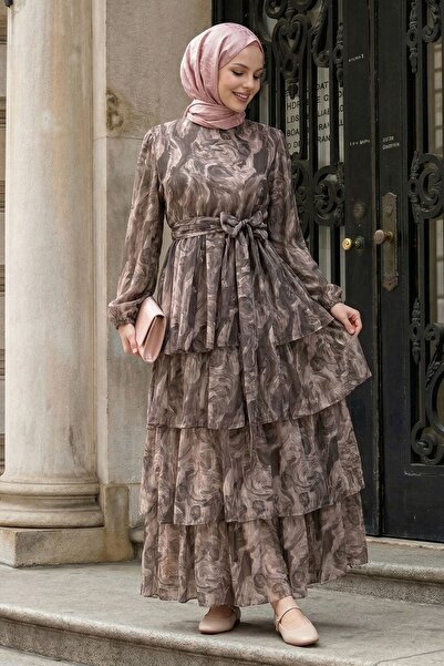 InStyle Φόρεμα σιφόν με βολάν και ζώνη σε καφέ απόχρωση